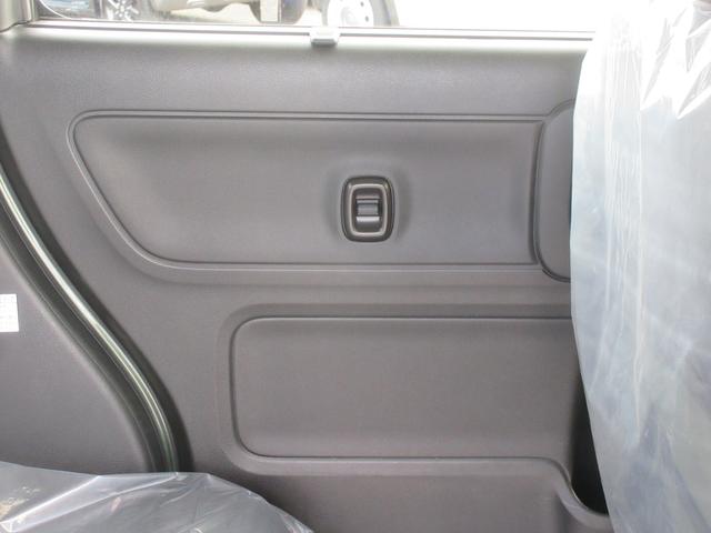 スペーシアギア ＨＹＢＲＩＤ　ＸＺターボ　４ＷＤ　全方位カメラ付ナビ　ＬＥＤ　オートライト　プッシュスタート　シートヒーター　オートエアコン　アイドリングストップ　横滑り防止機能　衝突安全ボディ　盗難防止システム　衝突被害軽減システム（50枚目）