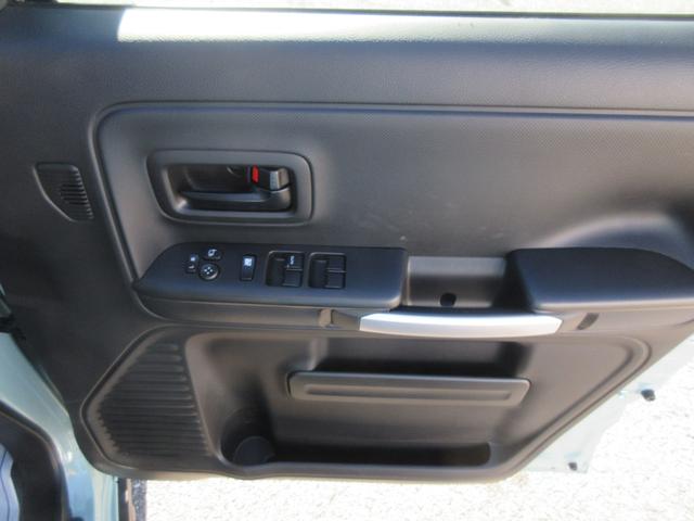 スペーシアギア ＨＹＢＲＩＤ　ＸＺターボ　４ＷＤ　全方位カメラ付ナビ　ＬＥＤ　オートライト　プッシュスタート　シートヒーター　オートエアコン　アイドリングストップ　横滑り防止機能　盗難防止システム　衝突安全ボディ（31枚目）