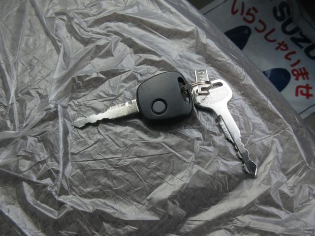 エブリイ ＪＯＩＮ　ＰＴ４ＷＤ　５ＭＴ　ディスプレイオーディオ　ｌｅｄ　バックカメラ　オートライト　スライドドア　横滑り防止機能　衝突安全ボディ　盗難防止システム　衝突被害軽減システム（13枚目）