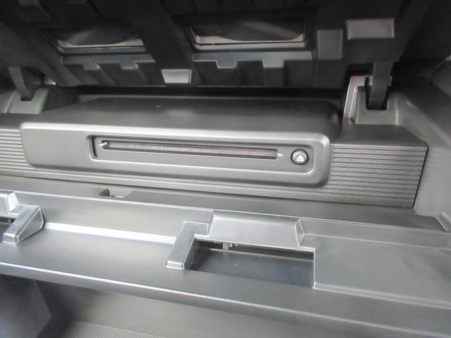 スペーシアギア ＨＹＢＲＩＤ　ＸＺターボ　４ＷＤ　全方位カメラ付ナビ　ＬＥＤ　オートライト　両側スライドドア　プッシュスタート　オートエアコン　シートヒーター　アイドリングストップ　横滑り防止機能　衝突安全ボディ　盗難防止システム（19枚目）