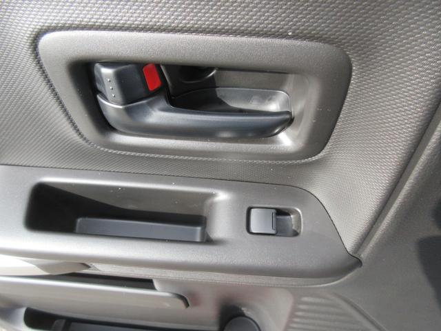 スペーシアギア ＨＹＢＲＩＤ　ＸＺターボ　４ＷＤ　全方位カメラ付ナビ　ＬＥＤ　オートライト　両側スライドドア　プッシュスタート　オートエアコン　シートヒーター　アイドリングストップ　横滑り防止機能　衝突安全ボディ　盗難防止システム（60枚目）