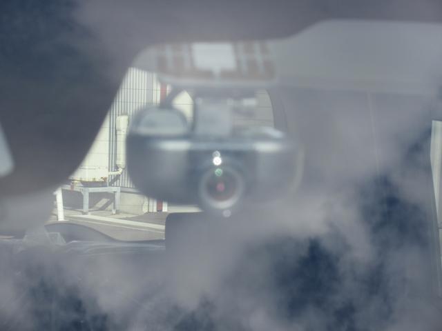 ソリオバンディット HYBRID MV 4WD 全方位カメラ付ナビ ドラレコ ETC オートライト プッシュスタート シートヒーター オートエアコン アイドリングストップ 横滑り防止機能 衝突安全ボディ 盗難防止システム(18枚目)