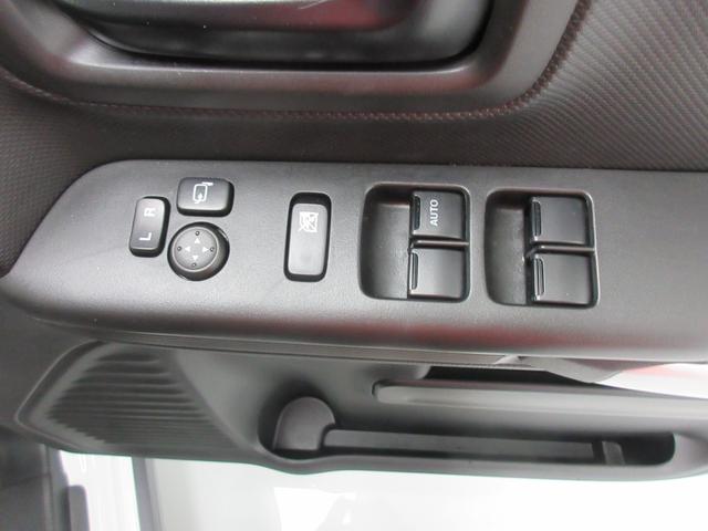 スペーシアギア HYBRID XZ 4WD 衝突軽減B オートライト スライドドア プッシュスタート シートヒーター オートエアコン 禁煙車 アイドリングストップ 横滑り防止機能 衝突安全ボディ スズキセーフティーサポート 盗難防止システム(30枚目)