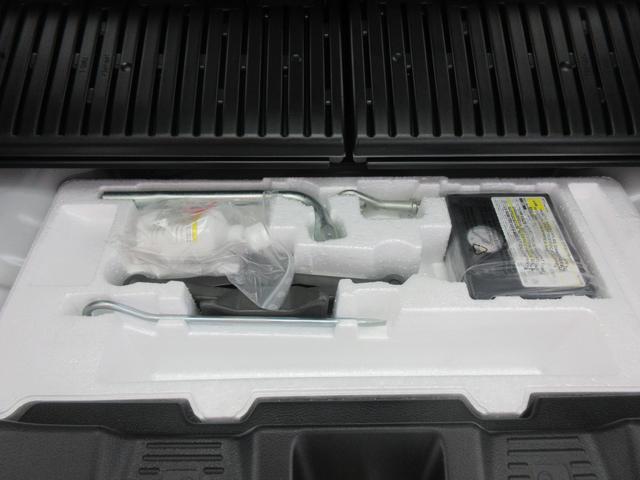 スペーシアギア HYBRID XZ 4WD 衝突軽減B オートライト スライドドア プッシュスタート シートヒーター オートエアコン 禁煙車 アイドリングストップ 横滑り防止機能 衝突安全ボディ スズキセーフティーサポート 盗難防止システム(41枚目)