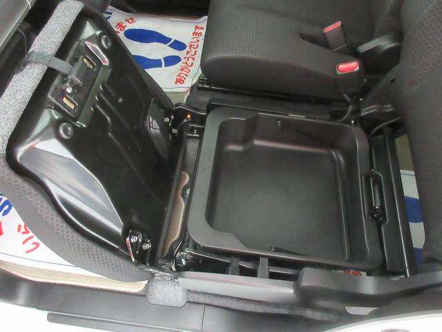 スペーシアギア HYBRID XZ 4WD 衝突軽減B オートライト スライドドア プッシュスタート シートヒーター オートエアコン 禁煙車 アイドリングストップ 横滑り防止機能 衝突安全ボディ スズキセーフティーサポート 盗難防止システム(46枚目)