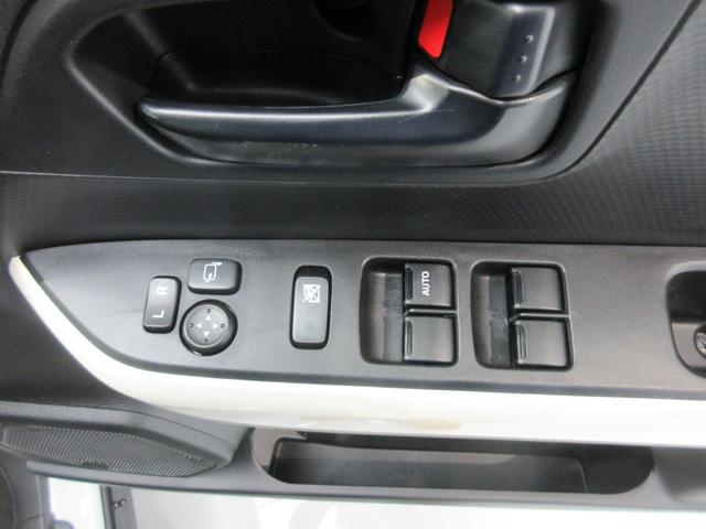 クロスビー ＨＹＢＲＩＤ　ＭＸ　４ＷＤ　衝突被害軽減Ｂ　オートライト　プッシュスタート　オートエアコン　横滑り防止機能　衝突安全ボディ　盗難防止システム（27枚目）