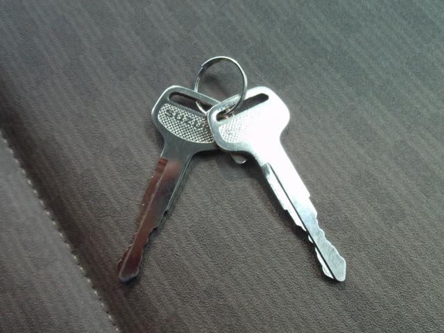 エブリイ ＰＡ　ＰＴ４ＷＤ　衝突軽減　両側スライドドア　オートライト　横滑り防止機能　衝突安全ボディ　盗難防止システム（12枚目）