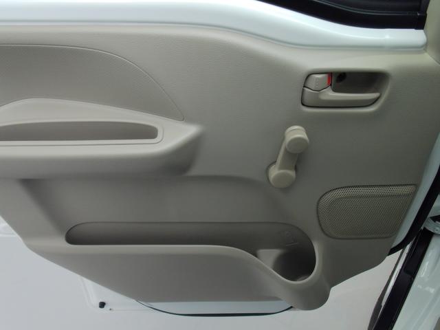 エブリイ ＰＡ　ＰＴ４ＷＤ　衝突軽減　両側スライドドア　オートライト　横滑り防止機能　衝突安全ボディ　盗難防止システム（30枚目）