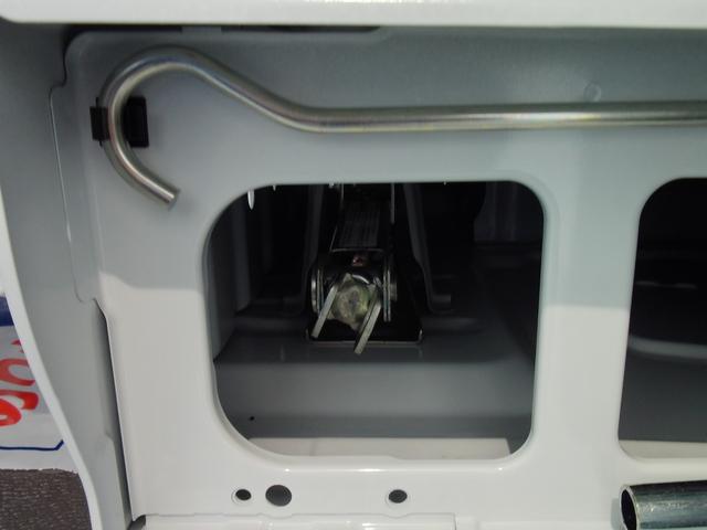 エブリイ ＰＡ　ＰＴ４ＷＤ　衝突軽減　両側スライドドア　オートライト　横滑り防止機能　衝突安全ボディ　盗難防止システム（35枚目）