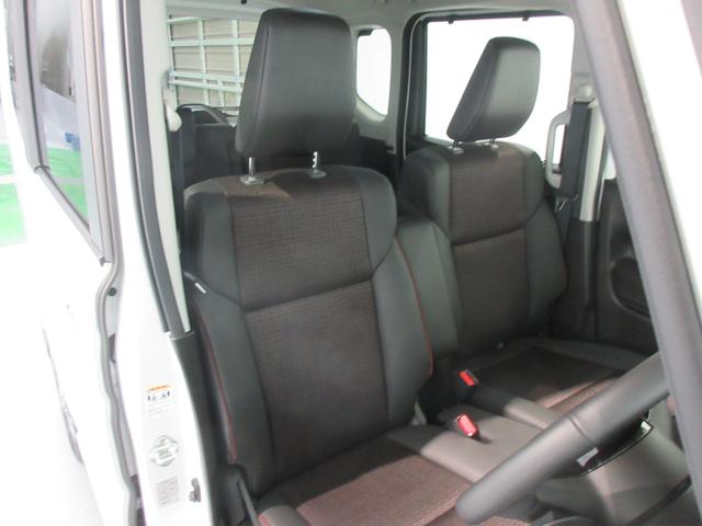 スペーシアカスタム ＨＹＢＲＩＤ　ＸＳターボ　４ＷＤ　全方位カメラ付ナビ　ＬＥＤ　オートライト　両側電動スライドドア　プッシュスタート　シートヒーター　オートエアコン　アイドリングストップ　横滑り防止機能　衝突安全ボディ　盗難防止システム（17枚目）