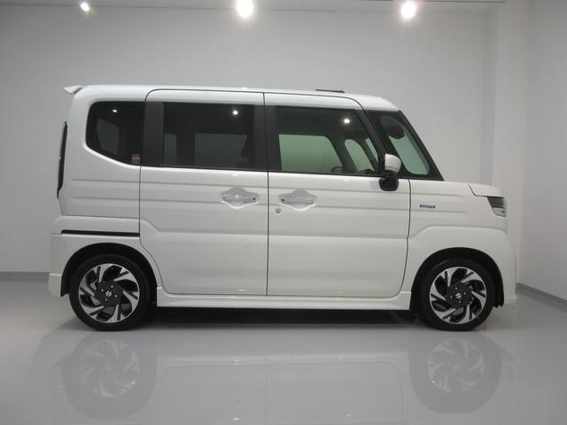 スペーシアカスタム ＨＹＢＲＩＤ　ＸＳターボ　４ＷＤ　全方位カメラ付ナビ　ＬＥＤ　オートライト　両側電動スライドドア　プッシュスタート　シートヒーター　オートエアコン　アイドリングストップ　横滑り防止機能　衝突安全ボディ　盗難防止システム（21枚目）