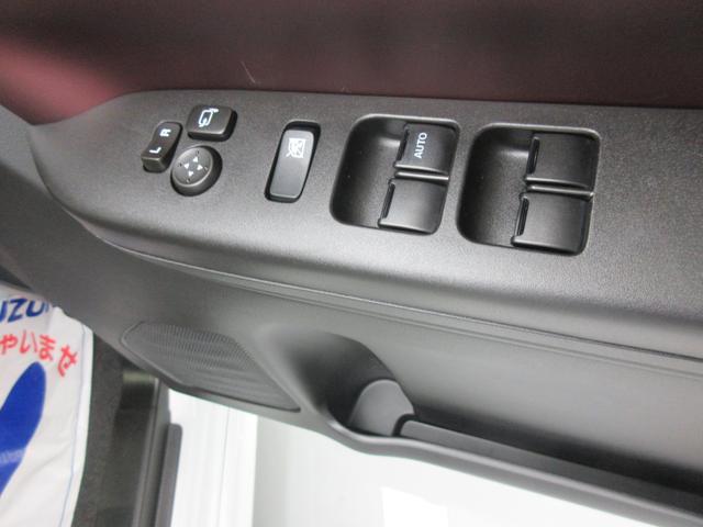 スペーシアカスタム ＨＹＢＲＩＤ　ＸＳターボ　４ＷＤ　全方位カメラ付ナビ　ＬＥＤ　オートライト　両側電動スライドドア　プッシュスタート　シートヒーター　オートエアコン　アイドリングストップ　横滑り防止機能　衝突安全ボディ　盗難防止システム（32枚目）