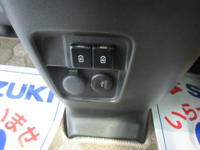 スペーシアギア マイスタイル　４ＷＤ　衝突軽減　両側電動スライドドア　ＬＥＤ　オートライト　プッシュスタート　シートヒーター　オートエアコン　アイドリングストップ　横滑り防止機能　衝突安全ボディ　盗難防止システム（25枚目）