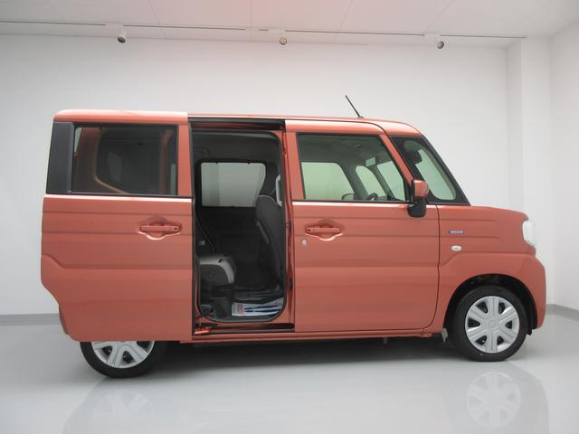 スペーシア ＨＹＢＲＩＤ　Ｘ　４ＷＤ　純正ナビ　全方位カメラ　衝突軽減　純正ナビ　シートヒーター　オートエアコン　プッシュスタート　バックカメラ　横滑り防止機能　アイドリングストップ　衝突安全ボディ　衝突被害軽減システム　スズキセーフティーサポート（4枚目）