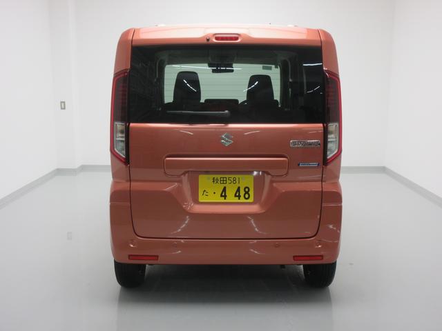 スペーシア ＨＹＢＲＩＤ　Ｘ　４ＷＤ　純正ナビ　全方位カメラ　衝突軽減　純正ナビ　シートヒーター　オートエアコン　プッシュスタート　バックカメラ　横滑り防止機能　アイドリングストップ　衝突安全ボディ　衝突被害軽減システム　スズキセーフティーサポート（5枚目）