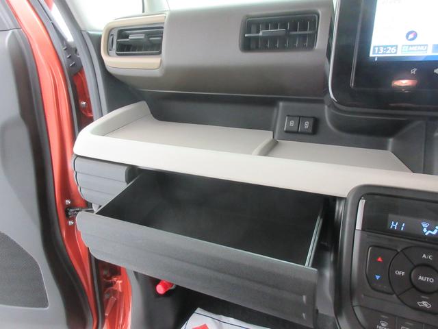 スペーシア ＨＹＢＲＩＤ　Ｘ　４ＷＤ　純正ナビ　全方位カメラ　衝突軽減　純正ナビ　シートヒーター　オートエアコン　プッシュスタート　バックカメラ　横滑り防止機能　アイドリングストップ　衝突安全ボディ　衝突被害軽減システム　スズキセーフティーサポート（19枚目）