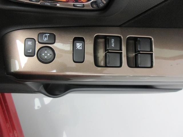 ワゴンＲカスタムＺ カスタムＺ　ＨＹＢＲＩＤ　ＺＸ　４型　４ＷＤ　衝突軽減Ｂ　オートライト　プッシュスタート　シートヒーター　オートエアコン　禁煙車　スズキセーフティーサポート　衝突被害軽減システム　アイドリングストップ　横滑り防止機能　盗難防止システム（5枚目）