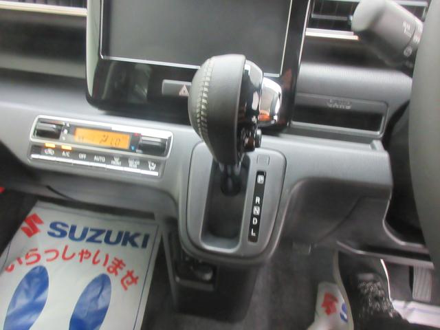 ワゴンＲカスタムＺ カスタムＺ　ＨＹＢＲＩＤ　ＺＸ　４型　４ＷＤ　衝突軽減Ｂ　オートライト　プッシュスタート　シートヒーター　オートエアコン　禁煙車　スズキセーフティーサポート　衝突被害軽減システム　アイドリングストップ　横滑り防止機能　盗難防止システム（9枚目）