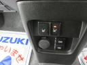 タフワイルド　４ＷＤ　衝突軽減Ｂ　ＡＣＣ　オートライト　プッシュスタート　シートヒーター　オートエアコン　禁煙車　スズキセーフティーサポート　アイドリングストップ　横滑り防止機能　衝突安全ボディ　盗難防止システム（10枚目）