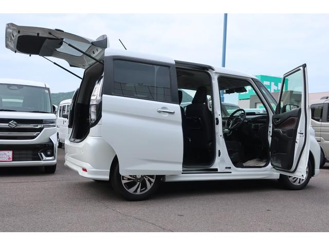 ソリオバンディット バンディット　ＨＹＢＲＩＤ　ＳＶ　後席両側電動スライドドア　衝突被害軽減システム　リヤパーキングセンサー　オートライト　ハイビームアシスト　アダプティブクルーズコントロール　シートヒーター　フルオートエアコン　プッシュスタート（4枚目）