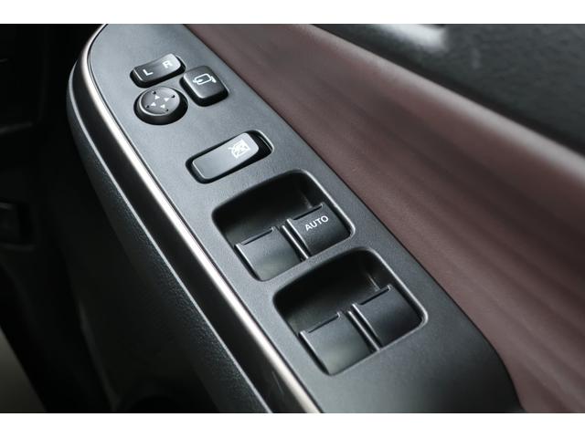 ソリオバンディット バンディット　ＨＹＢＲＩＤ　ＳＶ　後席両側電動スライドドア　衝突被害軽減システム　リヤパーキングセンサー　オートライト　ハイビームアシスト　アダプティブクルーズコントロール　シートヒーター　フルオートエアコン　プッシュスタート（44枚目）
