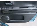 運転席ドア内側には収納ポケットがあります。