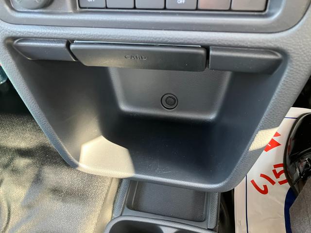 キャリイトラック ＫＣエアコン・パワステ農繁　７型　パートタイム４ＷＤ　パートタイム４ＷＤ　デフロック　エアコン　パワステ（10枚目）