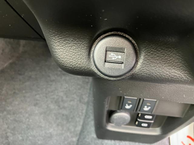 ハスラー HYBRID X 3型 全方位カメラ付き9インチナビ 4WD 全方位カメラ付き9インチナビ ステアリングオーディオスイッチ アダプティブクルーズコントロール 運転席と助手席のシートヒーター LEDライト LEDフォグランプ ヒルディセントコントロール(11枚目)