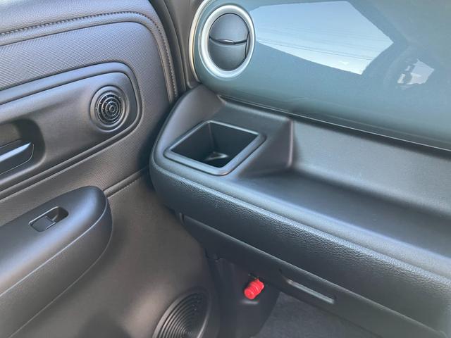 ワゴンＲスマイル ＨＹＢＲＩＤ　Ｓ　３型　両側スライドドア　衝突被害軽減Ｂ　４ＷＤ　両側スライドドア　左側電動　衝突被害軽減ブレーキ　電動パーキング　リヤパーキングセンサー　運転席と助手席のシートヒーター　ステアリングオーディオスイッチ　アダプティブクルーズコントロール（8枚目）