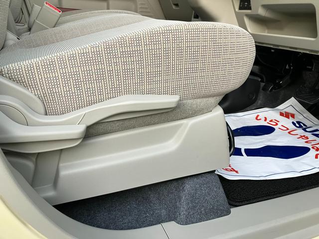 スペーシア HYBRID X 2型 4WD 全方位カメラ付き7インチナビ 4WD 全方位カメラ付き7インチナビ 衝突被害軽減ブレーキ 運転席と助手席のシートヒーター フルオートエアコン 両側電動スライドドア USB充電(33枚目)