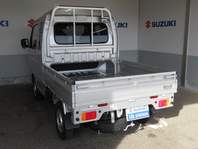 スーパーキャリイ スーパーキャリイ　Ｘ　４ＷＤ／４ＡＴ　エアコン　パワステ　パワーウインドー　キーレス　電動格納式リモコンドアミラー　オートライト　衝突被害軽減システム　アイドリングストップ　横滑り防止機能　衝突安全ボディ（4枚目）