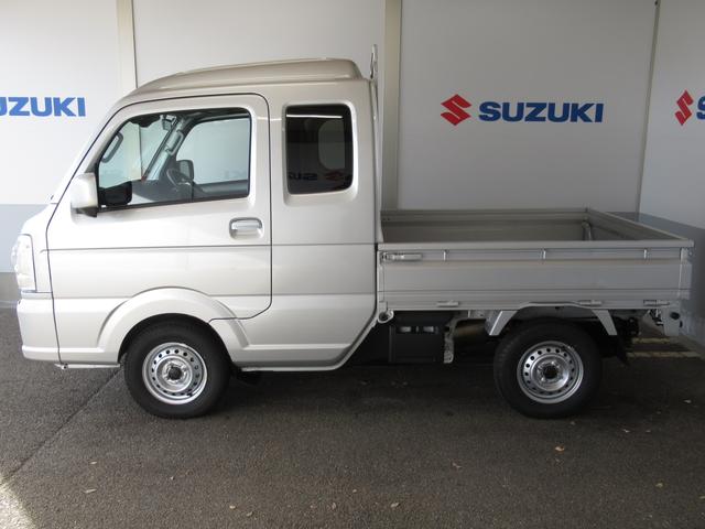 スーパーキャリイ スーパーキャリイ　Ｘ　４ＷＤ／４ＡＴ　エアコン　パワステ　パワーウインドー　キーレス　電動格納式リモコンドアミラー　オートライト　衝突被害軽減システム　アイドリングストップ　横滑り防止機能　衝突安全ボディ（5枚目）