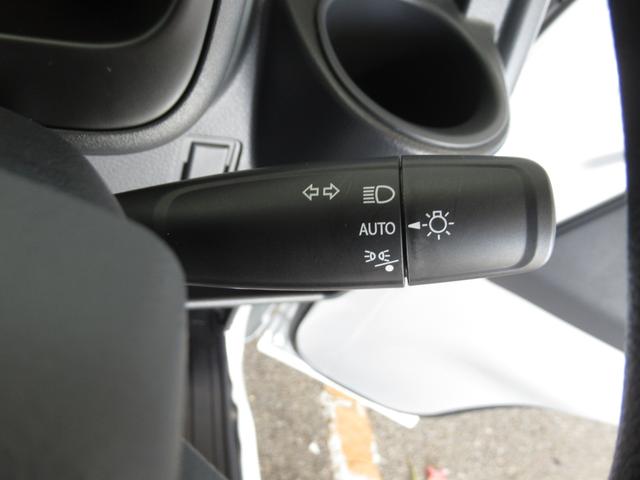 スーパーキャリイ スーパーキャリイ　Ｘ　４ＷＤ／４ＡＴ　エアコン　パワステ　パワーウインドー　キーレス　電動格納式リモコンドアミラー　オートライト　衝突被害軽減システム　アイドリングストップ　横滑り防止機能　衝突安全ボディ（15枚目）