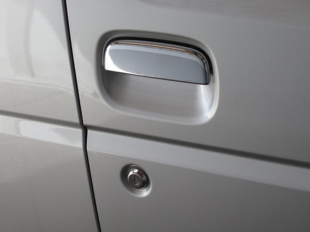 スーパーキャリイ スーパーキャリイ　Ｘ　４ＷＤ／４ＡＴ　エアコン　パワステ　パワーウインドー　キーレス　電動格納式リモコンドアミラー　オートライト　衝突被害軽減システム　アイドリングストップ　横滑り防止機能　衝突安全ボディ（32枚目）