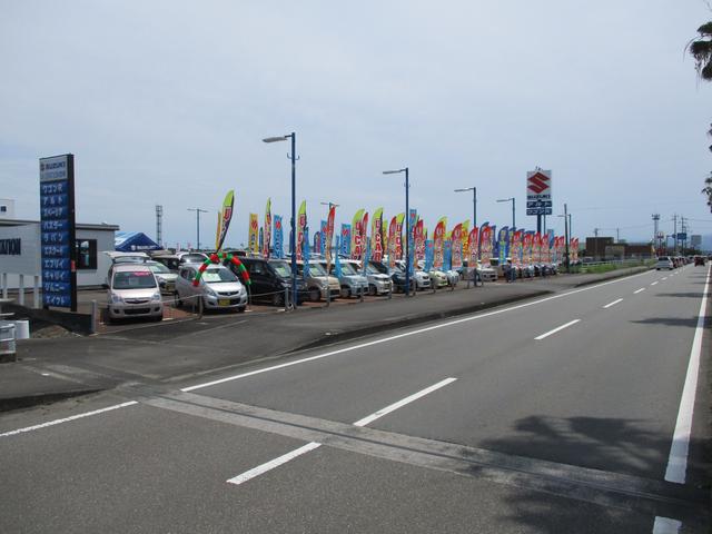 ハスラー ＨＹＢＲＩＤ　Ｘ　３型　ＦＦ　ＣＶＴ　全方位ナビ　アダプティブクルーズコントロール・軽量衝撃吸収ボディーデュアルカメラブレーキサポート・リヤパーキングセンサー・誤発進抑制機能・後退時ブレーキサポート・後方誤発進抑制機能・車線逸脱警報機能（30枚目）