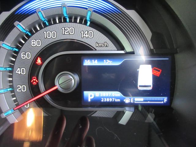 ハスラー Ｊスタイル　ＦＦ　ＣＶＴ　全方位ナビ　軽量衝撃吸収ボディー　運転席エアバッグ・助手席エアバッグ・サイドエアバッグ・サイドインパクトバー・カーテンエアバッグ・横滑り防止装置・衝突防止装置・衝突軽減装置・ヒルスタートアシスト・クリアランスソナー・スマートキー（5枚目）