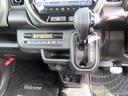 エアコンもシンプルまとめてあります!またお車によってさまざまな快適装備がついてますよ!細部までこだわりの構造となっております。収納スペースもきちんと確保しています!これ意外と重要なんですよね!