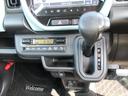 エアコンもシンプルまとめてあります!またお車によってさまざまな快適装備がついてますよ!細部までこだわりの構造となっております。収納スペースもきちんと確保しています!これ意外と重要なんですよね!
