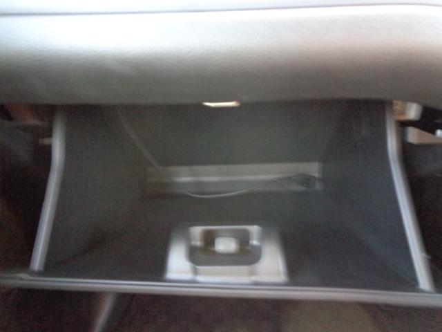 ソリオ HYBRID MX ナビ バックカメラ バックカメラ オートライト Bluetooth 片側電動スライドドア 純正ナビ プッシュスタート シートヒーター オートエアコン スズキセーフティーサポート 衝突被害軽減システム 横滑り防止機能(26枚目)