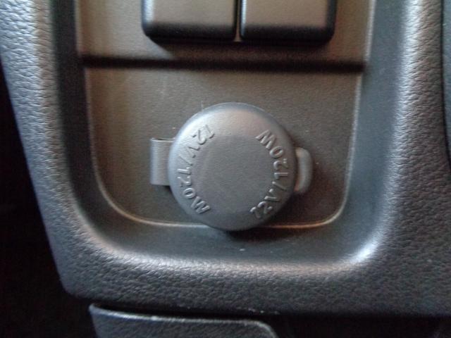 ソリオ HYBRID MX ナビ バックカメラ バックカメラ オートライト Bluetooth 片側電動スライドドア 純正ナビ プッシュスタート シートヒーター オートエアコン スズキセーフティーサポート 衝突被害軽減システム 横滑り防止機能(34枚目)