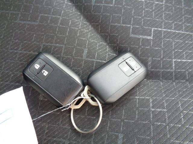 ワゴンＲ ＦＸ　４型　　４ＷＤ　オートライト　プッシュスタート　シートヒーター　オートエアコン　スズキセーフティーサポート　衝突被害軽減システム　アイドリングストップ　横滑り防止機能　衝突安全ボディ　盗難防止システム　４ＷＤ（25枚目）