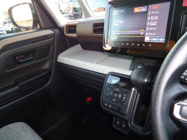 スペーシア HYBRID X ナビ 全方位カメラ スズキコネクト 全方位カメラ オートライト Bluetooth 露湯側電動スライドドア 純正ナビ プッシュスタート シートヒーター オートエアコン スズキセーフティーサポート 衝突被害軽減システム 横滑り防止機能(24枚目)