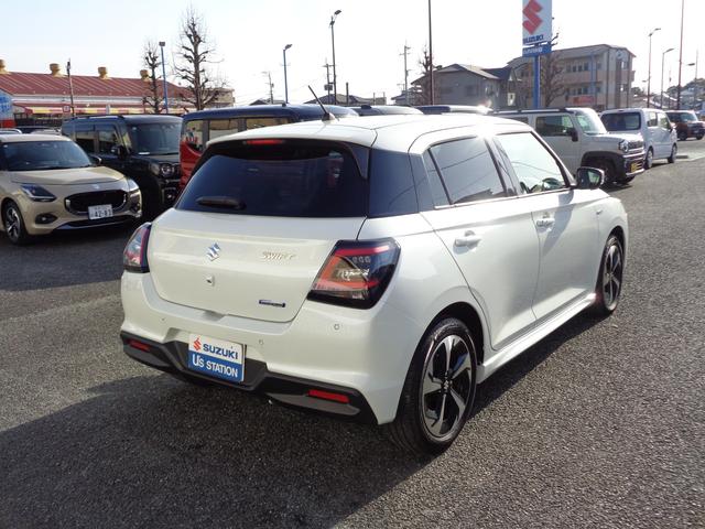 スイフト ＨＹＢＲＩＤ　ＭＺ　ナビ全方位カメラ　スズキコネクト　ナビ全方位カメラ　スズキコネクト　Ｂｌｕｅｔｏｏｔｈ　オートライト　プッシュスタート　シートヒーター　オートエアコン　スズキセーフティーサポート　衝突被害軽減システム　アイドリングストップ（4枚目）