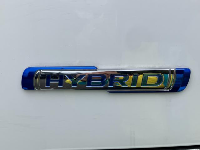 ＨＹＢＲＩＤ　ＦＸ　２型　衝突被害軽減システム　オートエアコン　プッシュスタート　オートライト　バックカメラ　盗難防止システム　アイドリングストップ　衝突被害軽減システム(14枚目)