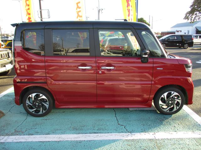 スペーシアカスタム カスタム HYBRID XS衝突軽減ブレーキ シートヒーター オートライト スライドドア プッシュスタート シートヒーター オートエアコン スズキセーフティーサポート アイドリングストップ 横滑り防止機能 衝突安全ボディ 盗難防止システム(4枚目)