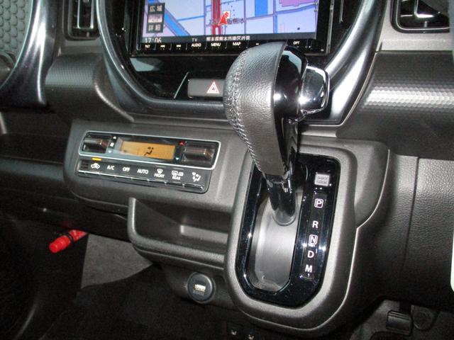 ハスラー Ｊスタイルターボ　全方位カメラ・ナビ　ＥＴＣ衝突軽減ブレーキ　バックカメラ　オートライト　Ｂｌｕｅｔｏｏｔｈ　純正ナビ　プッシュスタート　シートヒーター　オートエアコン　ＥＴＣ　スズキセーフティーサポート　アイドリングストップ　横滑り防止機能　衝突安全ボディ（11枚目）