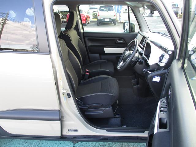 クロスビー ＨＹＢＲＩＤ　ＭＺ　４型　衝突軽減ブレーキ　Ｆ／Ｒドラレコ　ドライブレコーダー　オートライト　プッシュスタート　シートヒーター　オートエアコン　スズキセーフティーサポート　アイドリングストップ　横滑り防止機能　衝突安全ボディ　盗難防止システム（13枚目）