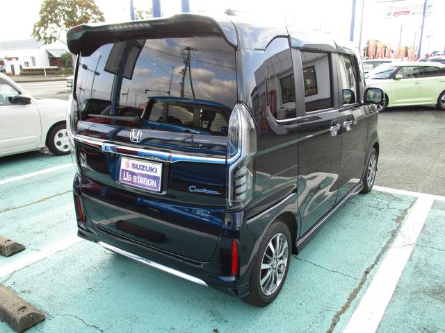 Ｎ－ＢＯＸカスタム カスタムＥＸ　衝突軽減ブレーキ　ナビ・バックカメラ　ＥＴＣ　バックカメラ　オートライト　Ｂｌｕｅｔｏｏｔｈ　スライドドア　プッシュスタート　オートエアコン　ＥＴＣ　衝突被害軽減システム　アイドリングストップ　衝突安全ボディ（8枚目）