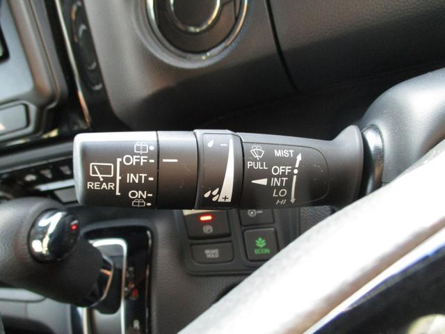 Ｎ－ＢＯＸカスタム カスタムＥＸ　衝突軽減ブレーキ　ナビ・バックカメラ　ＥＴＣ　バックカメラ　オートライト　Ｂｌｕｅｔｏｏｔｈ　スライドドア　プッシュスタート　オートエアコン　ＥＴＣ　衝突被害軽減システム　アイドリングストップ　衝突安全ボディ（28枚目）