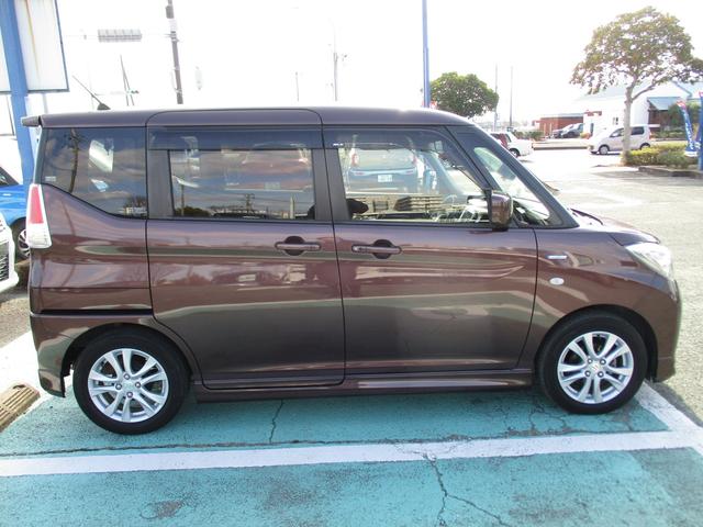 ソリオ ＨＹＢＲＩＤ　ＭＸ　ＭＡ３６Ｓ　ナビ　バックカメラ　ＥＴＣ　バックカメラ　Ｂｌｕｅｔｏｏｔｈ　プッシュスタート　シートヒーター　オートエアコン　ＥＴＣ　スズキセーフティーサポート　アイドリングストップ　衝突安全ボディ　盗難防止システム（4枚目）